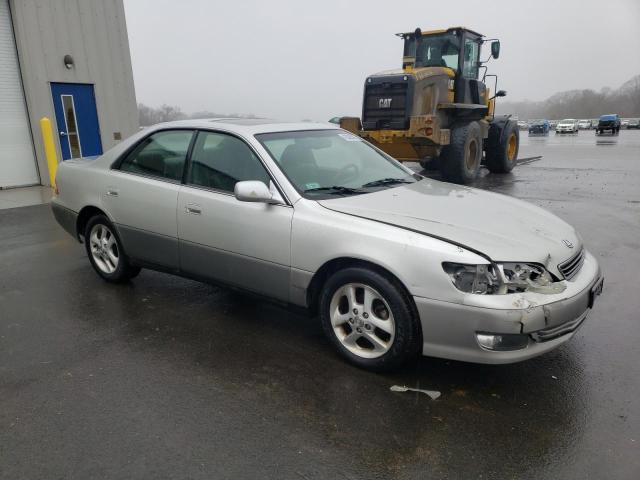Photo 4 from auction – 2001 LEXUS ES 300 with VIN JT8BF28G010290714