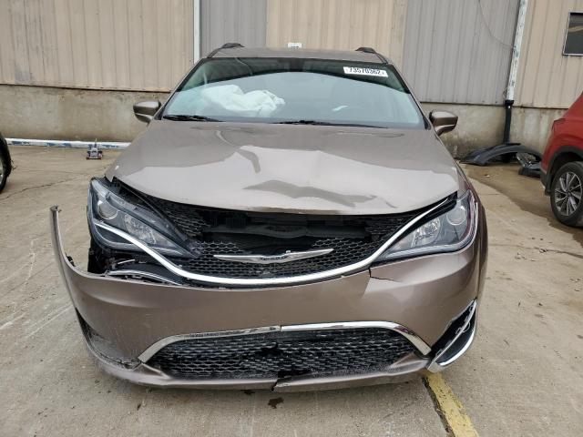 Снимка 5 от търг – 2017 CHRYSLER PACIFICA T с VIN 2C4RC1BG2HR691872