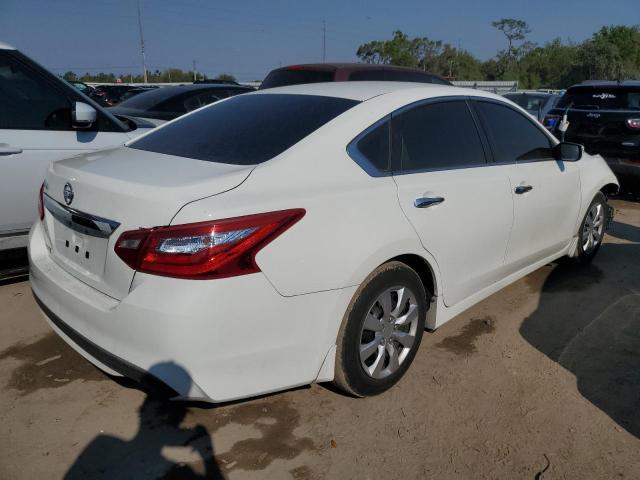 Photo 3 from auction – 2017 NISSAN ALTIMA 2.5 with VIN 1N4AL3AP1HN333191