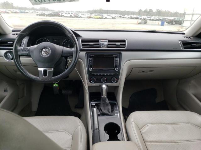 Photo 8 from auction – 2015 VOLKSWAGEN PASSAT S with VIN 1VWAT7A35FC122368