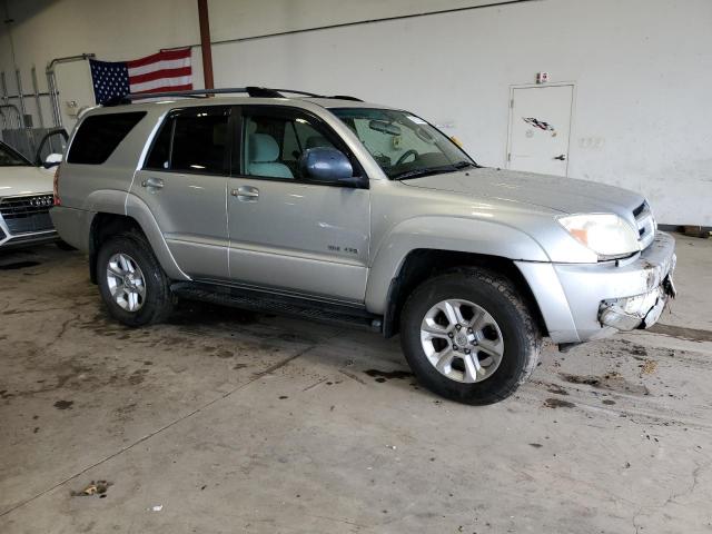 Photo 4 from auction – 2004 TOYOTA 4RUNNER SR with VIN JTEBU14R840034748