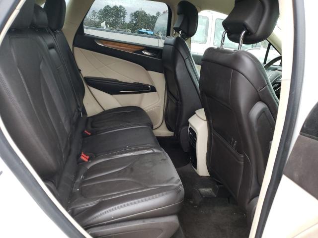 Photo 11 from auction – 2016 LINCOLN MKC SELECT with VIN 5LMCJ2C90GUJ21350