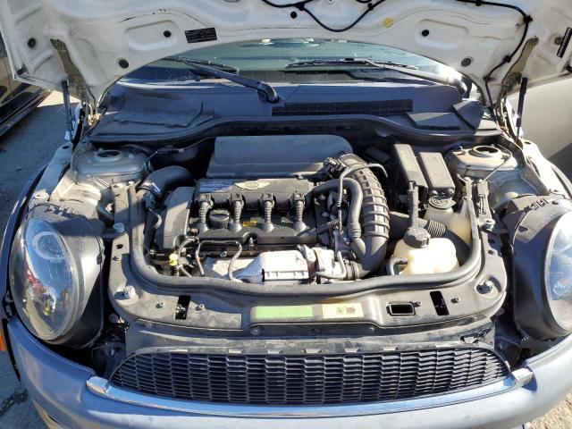 Photo 11 from auction – 2010 MINI COOPER S with VIN WMWMF7C54ATZ72858