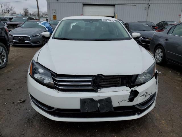 Photo 5 from auction – 2014 VOLKSWAGEN PASSAT S with VIN 1VWAT7A31EC033976