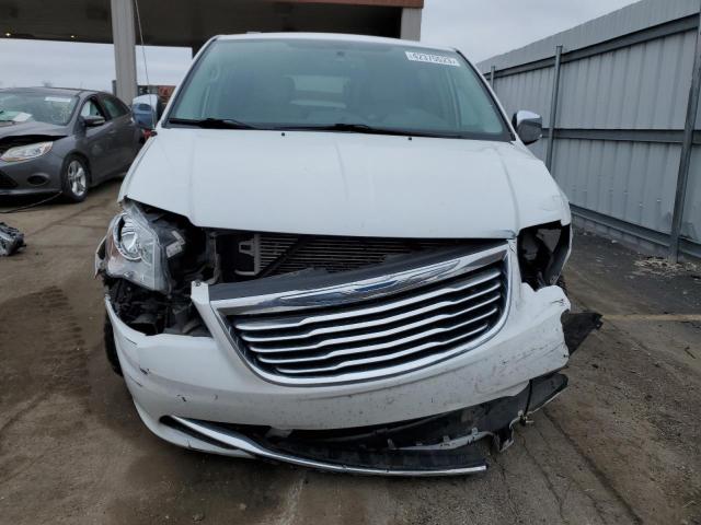 Photo 5 from auction – 2014 CHRYSLER TOWN & COU with VIN 2C4RC1CG6ER197895
