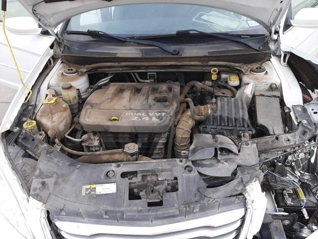 Photo 11 from auction – 2014 CHRYSLER 200 LX with VIN 1C3CCBAB3EN238018
