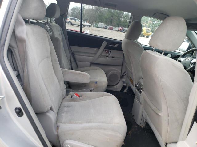 Photo 11 from auction – 2012 TOYOTA HIGHLANDER with VIN 5TDZK3EH1CS072537