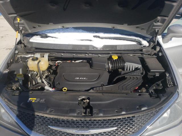 Photo 12 from auction – 2017 CHRYSLER PACIFICA T with VIN 2C4RC1EG4HR511142