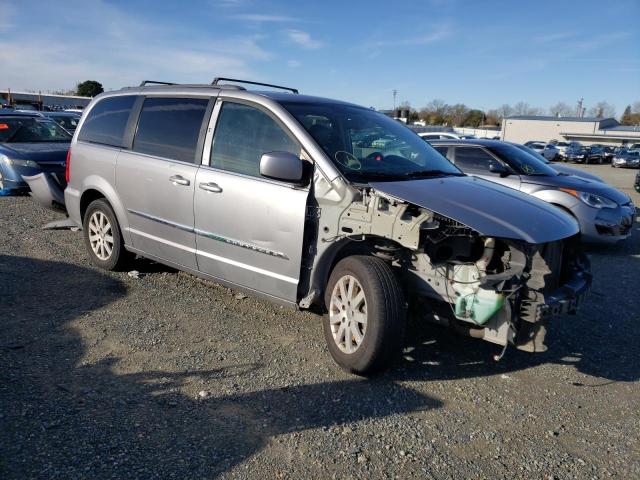 Photo 4 from auction – 2014 CHRYSLER TOWN & COU with VIN 2C4RC1BG4ER443862