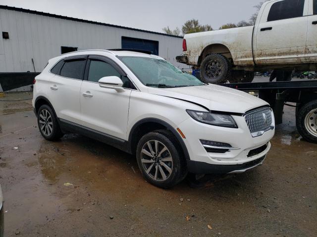 Photo 4 from auction – 2019 LINCOLN MKC RESERV with VIN 5LMCJ3C97KUL01889