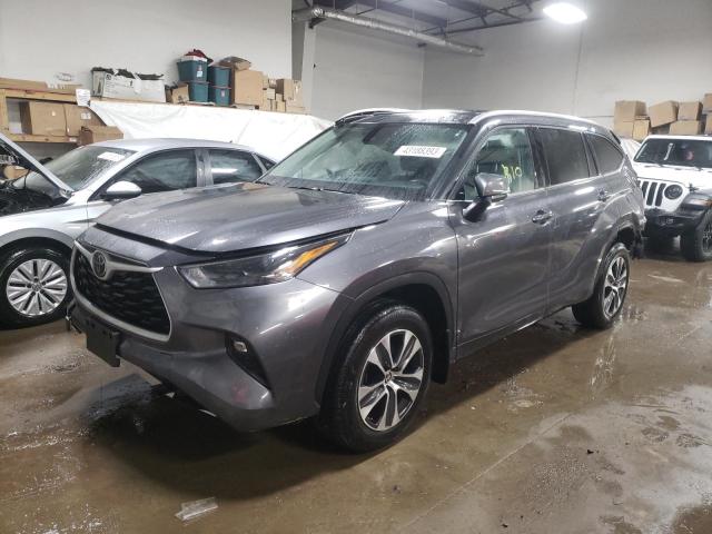 TOYOTA HIGHLANDER 2022 with VIN 5TDGZRBH1NS185613 - Photo from auction