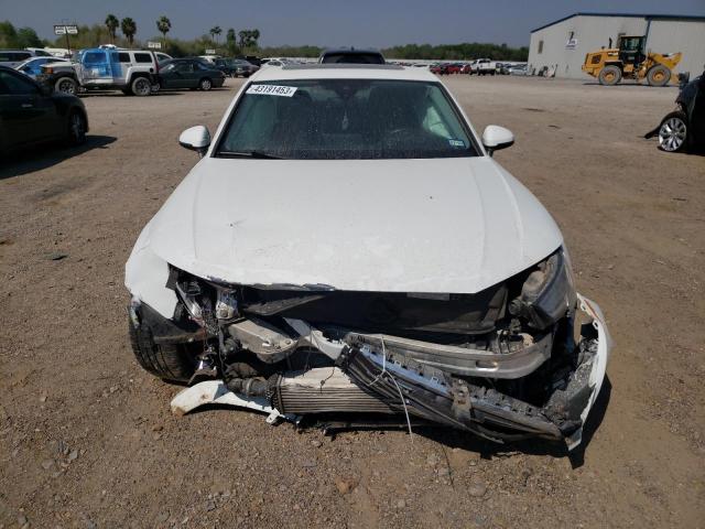Photo 5 from auction – 2017 AUDI A4 PREMIUM with VIN WAUANAF49HN006137