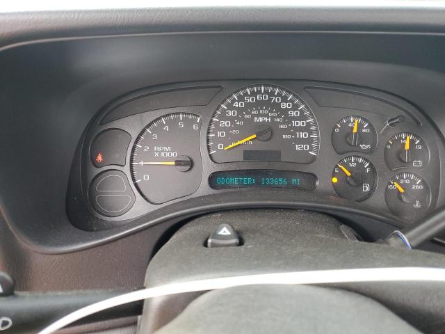 Photo 9 from auction – 2005 CHEVROLET SLVRD 1500 with VIN 1GCEC19Z15Z271513