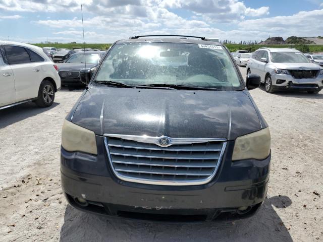 Photo 5 from auction – 2008 CHRYSLER TOWN & COU with VIN 2A8HR54P28R828476