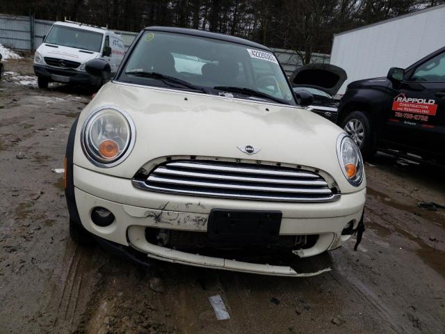 Photo 5 from auction – 2010 MINI COOPER with VIN WMWMF3C57ATZ66853