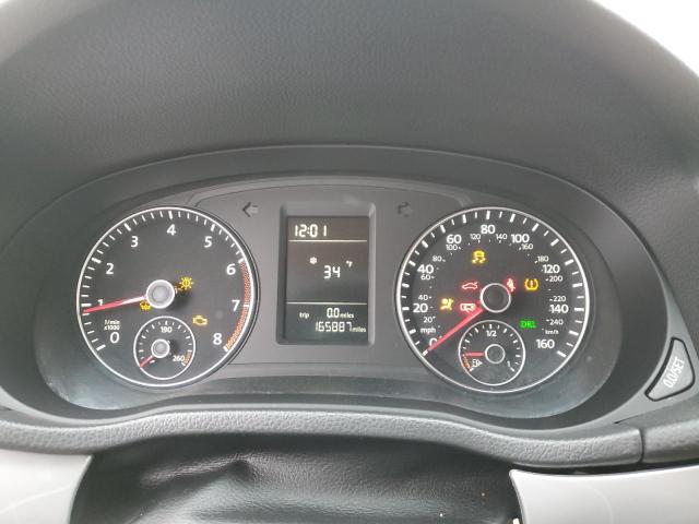 Photo 9 from auction – 2014 VOLKSWAGEN PASSAT S with VIN 1VWAT7A31EC033976