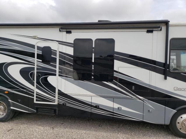 Photo 9 from auction – 2017 WILDWOOD 33FT with VIN 1F66F5DY9H0A02799