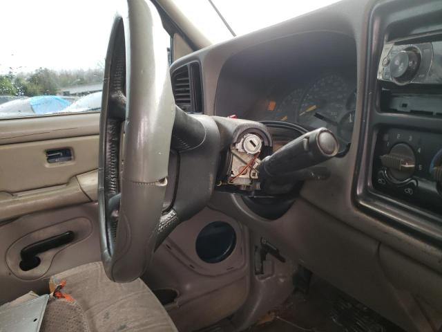 Photo 12 from auction – 2000 CHEVROLET SILVERADO with VIN 2GCEC19T9Y1399197