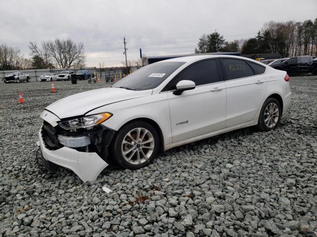 FORD FUSION SE 2019 with VIN 3FA6P0LU6KR110645 - Photo from auction