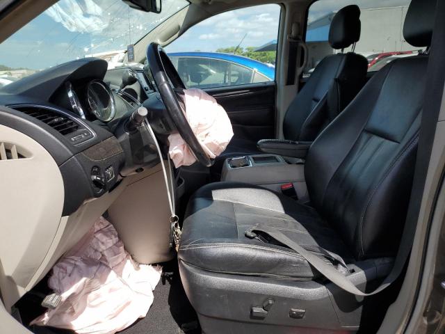 Photo 7 from auction – 2016 CHRYSLER TOWN & COU with VIN 2C4RC1BG7GR296617
