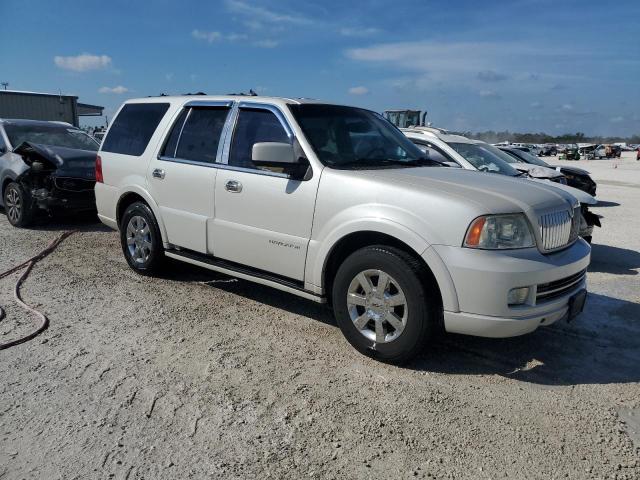 Photo 4 from auction – 2005 LINCOLN NAVIGATOR with VIN 5LMFU27545LJ24279
