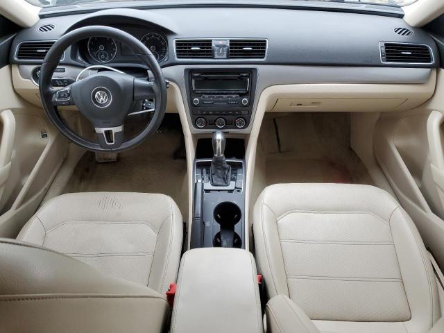 Photo 8 from auction – 2014 VOLKSWAGEN PASSAT S with VIN 1VWAT7A31EC033976