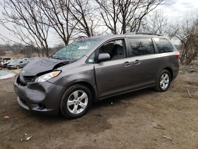 TOYOTA SIENNA LE 2017 with VIN 5TDKZ3DC0HS886138 - Photo from auction