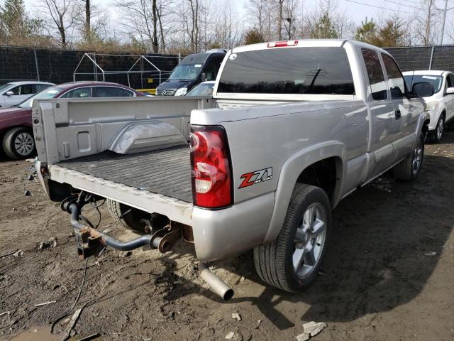 Фото 3 с аукциона – 2004 CHEVROLET SILVERADO с VIN 2GCEK19T241123540