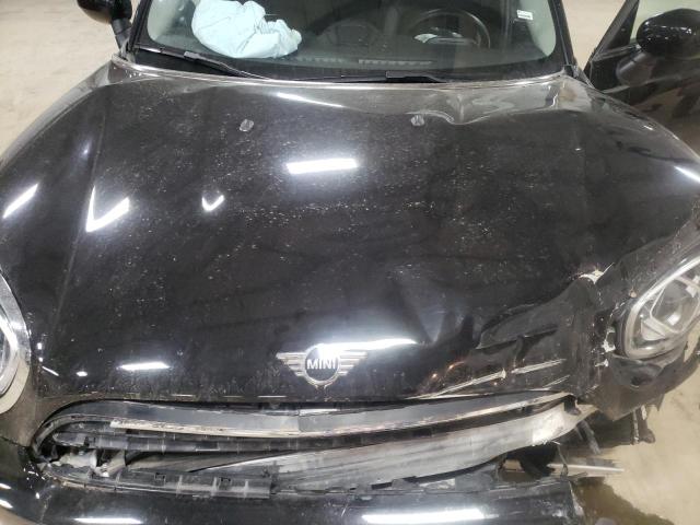 Photo 12 from auction – 2022 MINI COOPER COU with VIN WMZ43BR05N3N44331