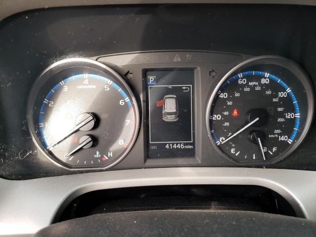 Photo 9 from auction – 2018 TOYOTA RAV4 LE with VIN 2T3ZFREV3JW408861