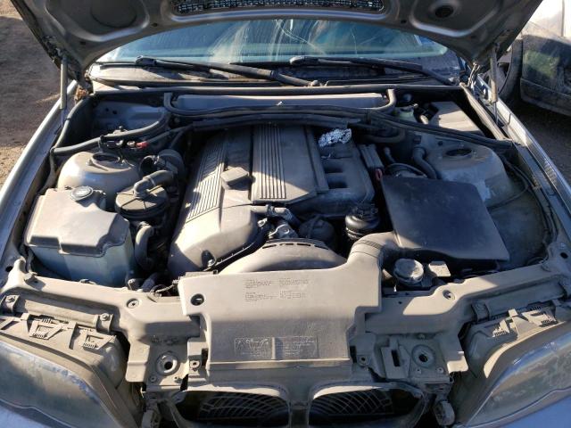 Photo 11 from auction – 2005 BMW 325 I with VIN WBAET37405NJ87433