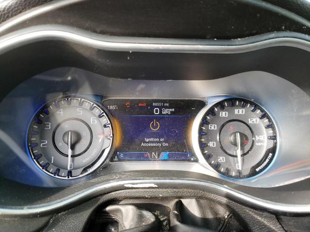 Photo 9 from auction – 2015 CHRYSLER 200 LIMITE with VIN 1C3CCCAB4FN601028