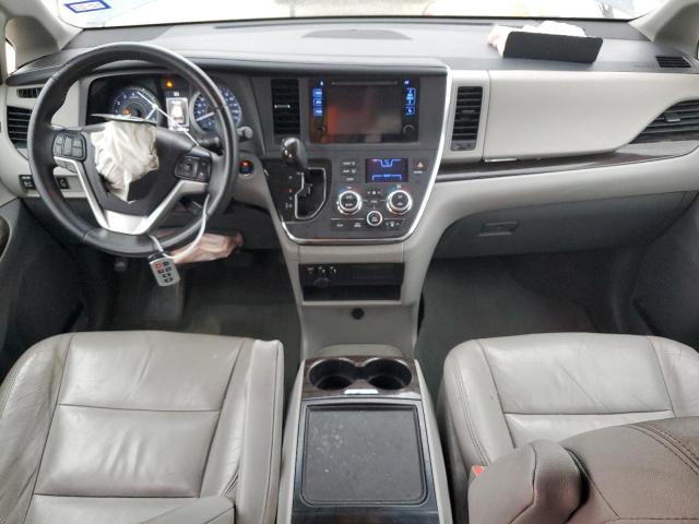 Photo 8 from auction – 2017 TOYOTA SIENNA XLE with VIN 5TDYZ3DC3HS890825