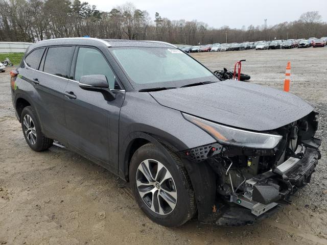 Photo 4 from auction – 2022 TOYOTA HIGHLANDER with VIN 5TDGZRAH5NS103772