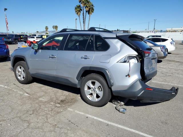 Photo 2 from auction – 2019 TOYOTA RAV4 XLE with VIN JTMW1RFVXKD016670