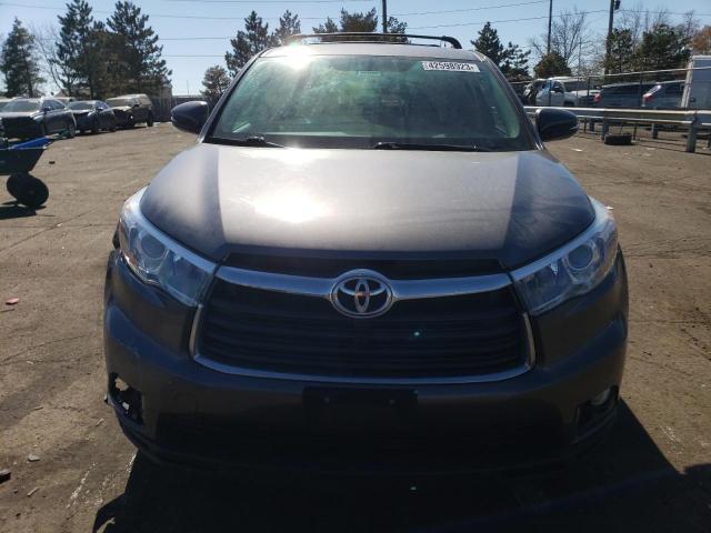 Photo 5 from auction – 2016 TOYOTA HIGHLANDER with VIN 5TDBKRFH5GS303755