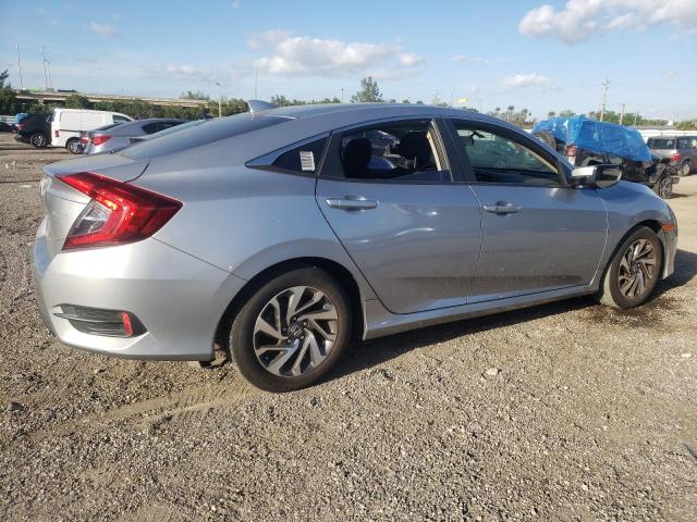 Photo 3 from auction – 2018 HONDA CIVIC EX with VIN 2HGFC2F70JH568863