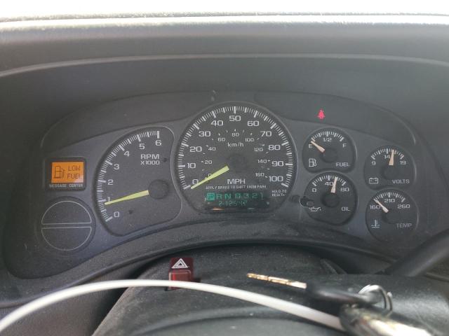 Photo 9 from auction – 2000 CHEVROLET SILVERADO with VIN 1GCEC14T7YZ153263
