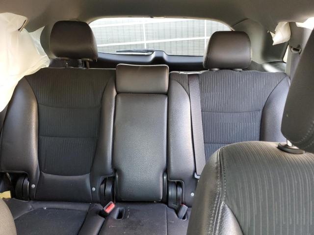 Photo 10 from auction – 2011 KIA SORENTO with VIN 5XYKUCA13BG007804