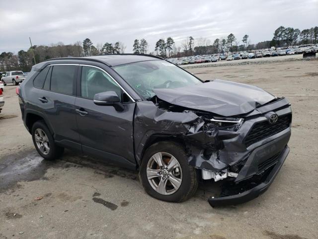 Photo 4 from auction – 2022 TOYOTA RAV4 XLE with VIN 2T3W1RFV5NC207941