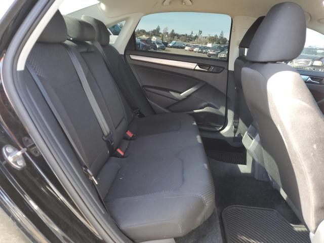 Photo 10 from auction – 2015 VOLKSWAGEN PASSAT S with VIN 1VWAT7A32FC072710