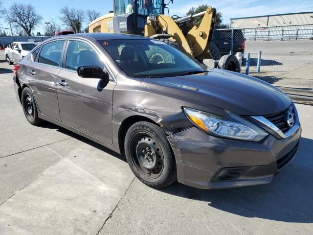 Photo 4 from auction – 2017 NISSAN ALTIMA 2.5 with VIN 1N4AL3AP1HN313779
