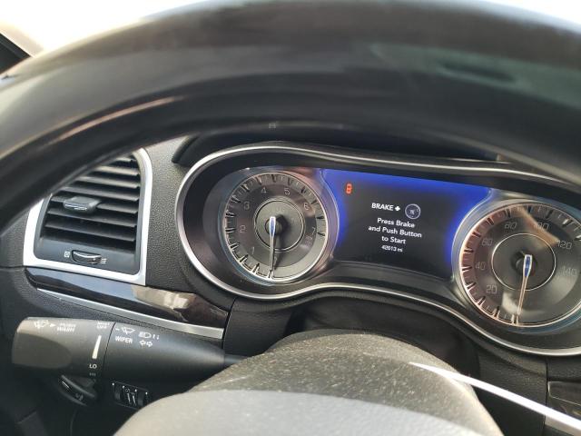 Photo 9 from auction – 2019 CHRYSLER 300 LIMITE with VIN 2C3CCAEG4KH609577