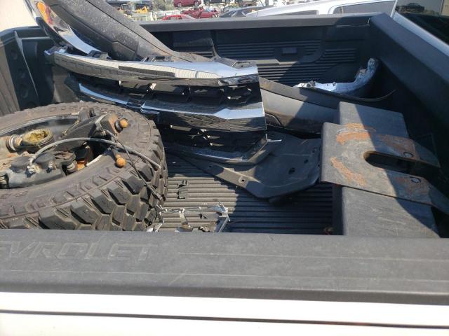 Photo 12 from auction – 2017 CHEVROLET SILVERADO with VIN 1GCUKREC2HF170226