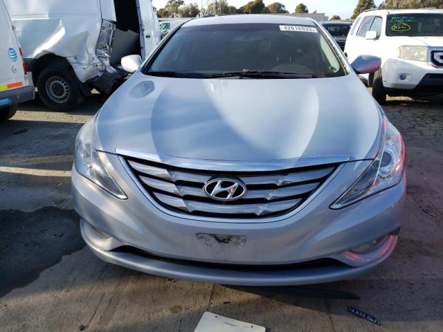 Photo 5 from auction – 2013 HYUNDAI SONATA SE with VIN 5NPEC4AC5DH734641