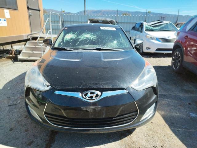 Photo 5 from auction – 2013 HYUNDAI VELOSTER with VIN KMHTC6AD1DU093047