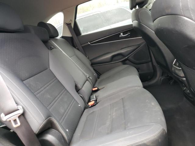 Photo 11 from auction – 2016 KIA SORENTO LX with VIN 5XYPG4A34GG147372