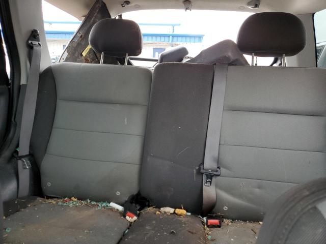 Photo 10 from auction – 2005 FORD ESCAPE XLS with VIN 1FMYU92ZX5KA47079