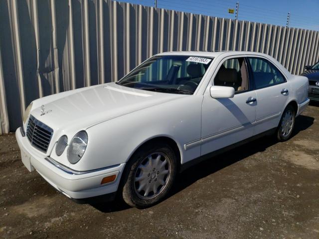 صورة رقم 1 من المزاد - 1997 MERCEDES-BENZ E 320 مع VIN WDBJF55F7VA313303