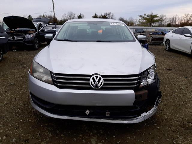 Photo 5 from auction – 2014 VOLKSWAGEN PASSAT S with VIN 1VWAP7A34EC015721
